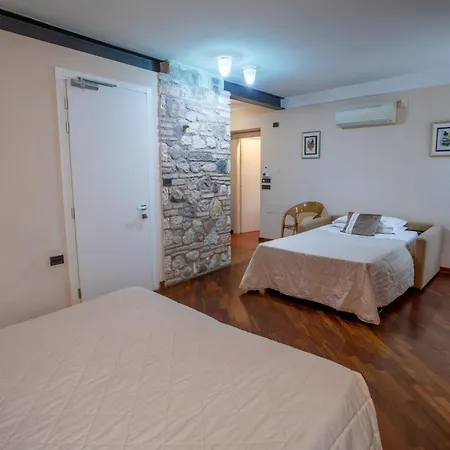 Hotel Degli Oleandri 3*