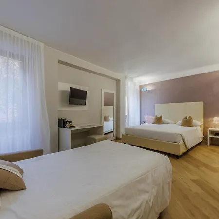 Degli Oleandri 3* 시르미오네